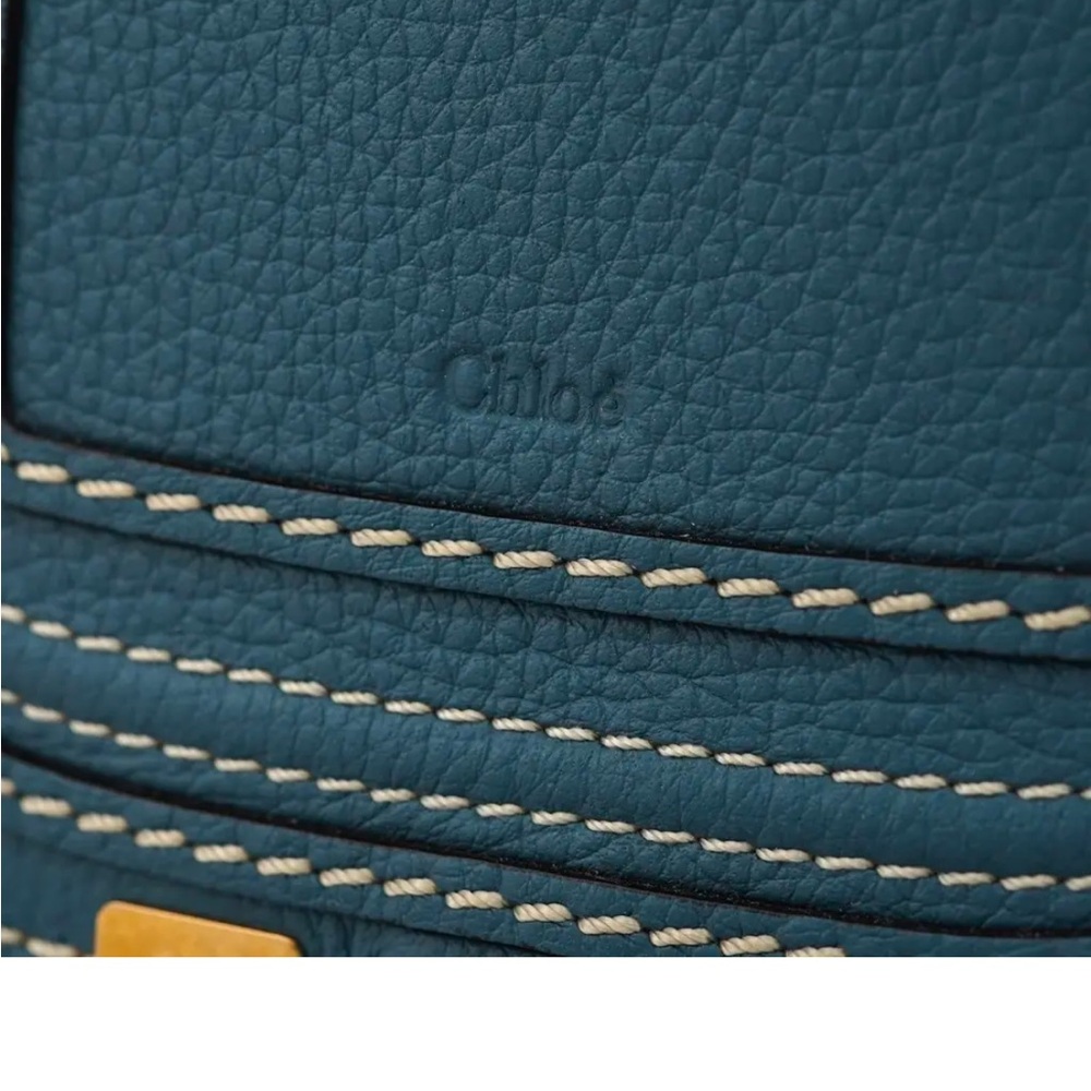100% Authentic Chloé Marcie very Rare Straw/Leather handbag Blue Leather Handle - Picture 3 of 8
